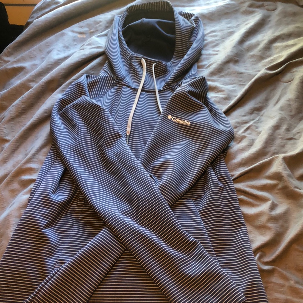 Turtleneck hooded blue and white striped Columbia